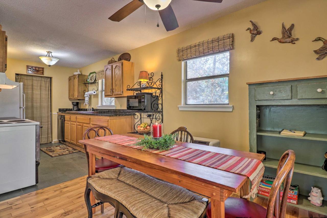 Creekside Retreat With Deck, 18 Miles To Wolf Ridge Vila Weaverville Exterior foto