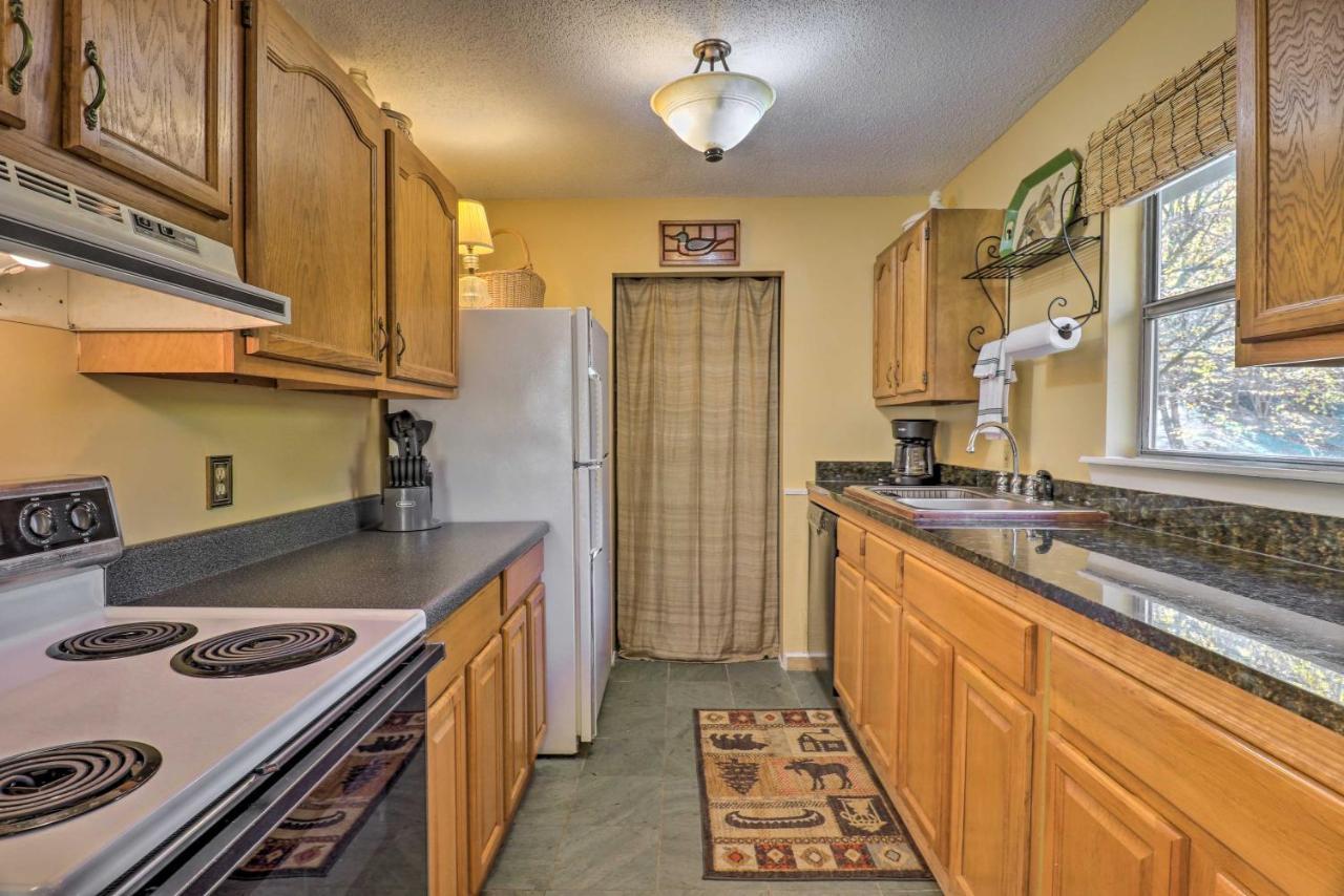 Creekside Retreat With Deck, 18 Miles To Wolf Ridge Vila Weaverville Exterior foto